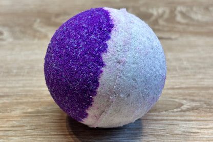 Badebombe hvit/lilla